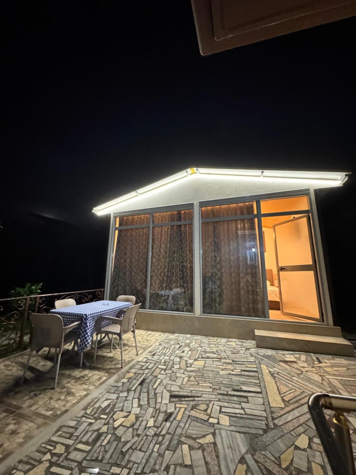 Lake Bliss Cabins Shkodër Exterior foto